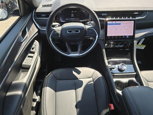 new 2025 Jeep Grand Cherokee car, priced at $42,760