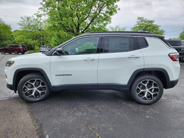 new 2024 Jeep Compass car, priced at $30,111