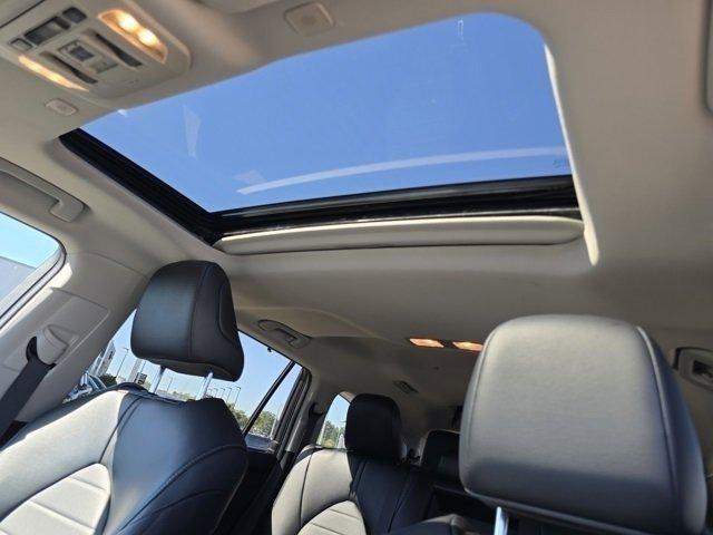 used 2023 Toyota Highlander car, priced at $35,806