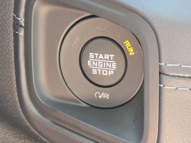 new 2025 Jeep Gladiator car, priced at $42,853