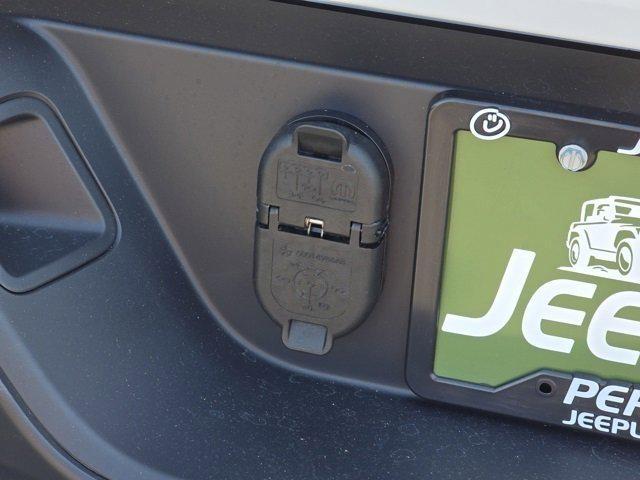 new 2025 Jeep Gladiator car, priced at $42,853