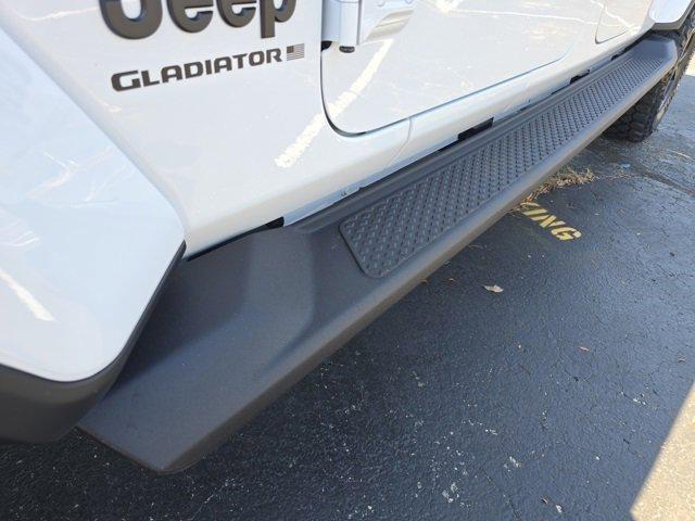 new 2025 Jeep Gladiator car, priced at $42,853