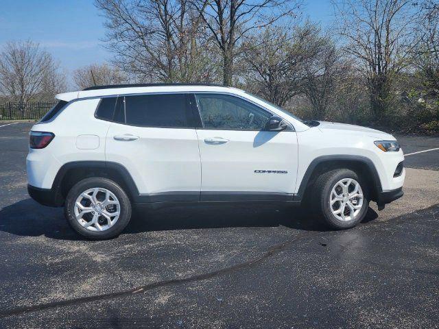 new 2024 Jeep Compass car, priced at $32,599