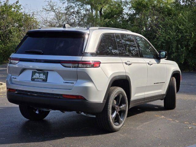 new 2024 Jeep Grand Cherokee car, priced at $44,046