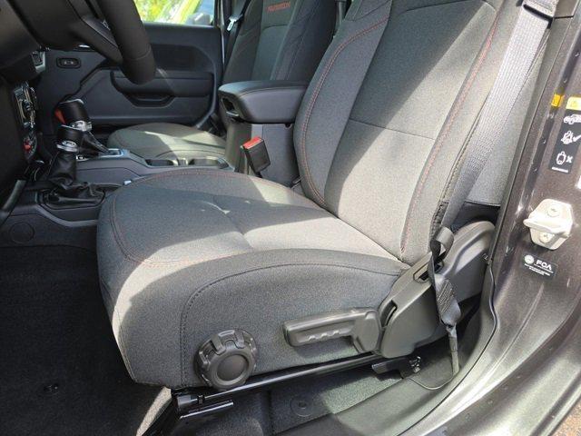 new 2025 Jeep Gladiator car, priced at $45,691