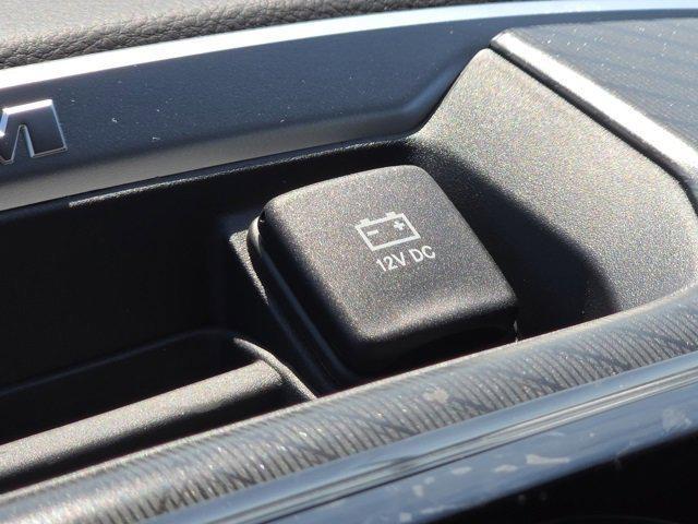 new 2025 Ram 1500 car, priced at $49,552