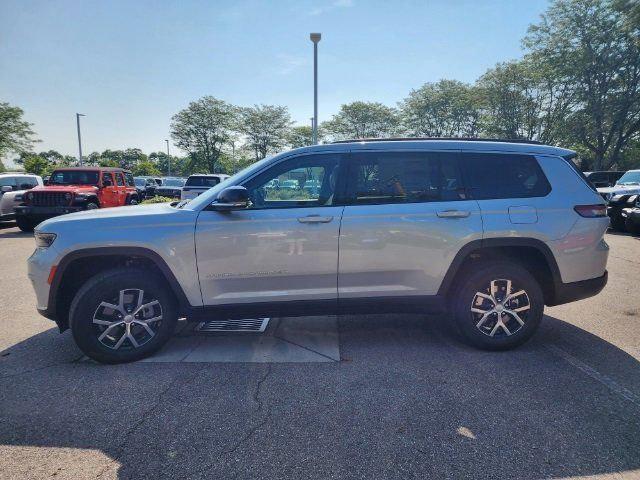 new 2024 Jeep Grand Cherokee L car, priced at $43,667