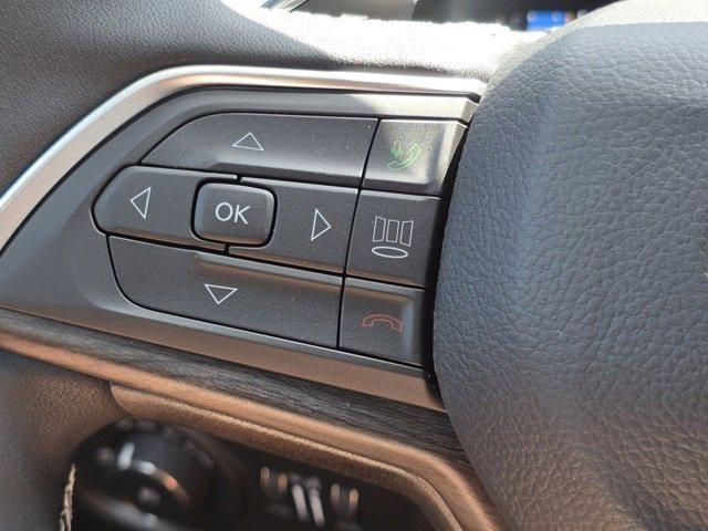 new 2025 Jeep Grand Cherokee car, priced at $40,542