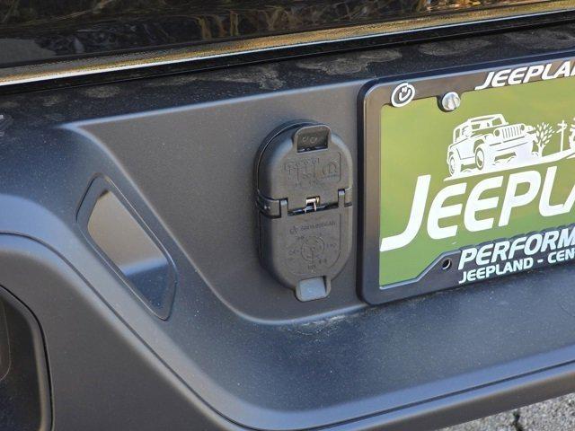new 2025 Jeep Gladiator car, priced at $36,593