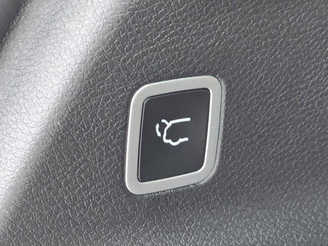 new 2025 Chrysler Voyager car, priced at $39,666