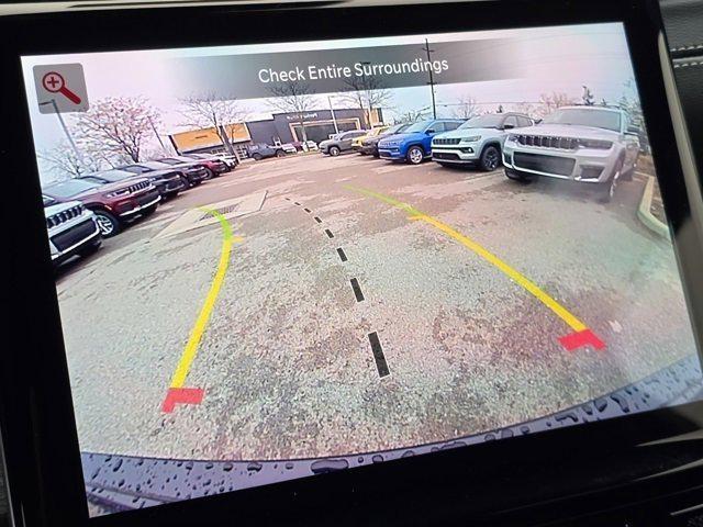 new 2025 Jeep Grand Cherokee car, priced at $45,041