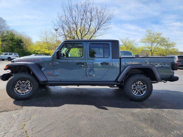 new 2024 Jeep Gladiator car, priced at $58,103