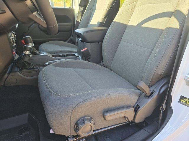 new 2025 Jeep Wrangler car, priced at $49,151