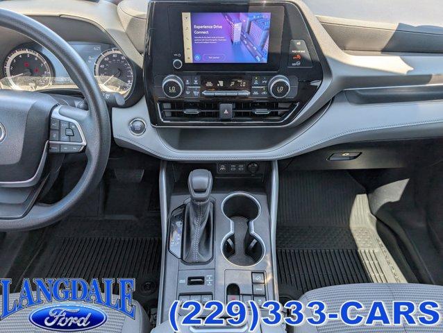 used 2023 Toyota Highlander car, priced at $31,994