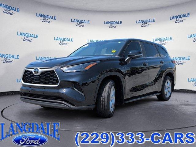 used 2023 Toyota Highlander car, priced at $31,994