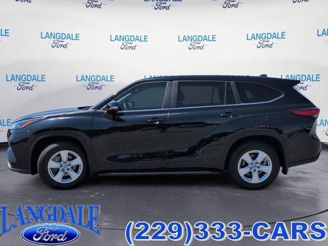 used 2023 Toyota Highlander car, priced at $31,994