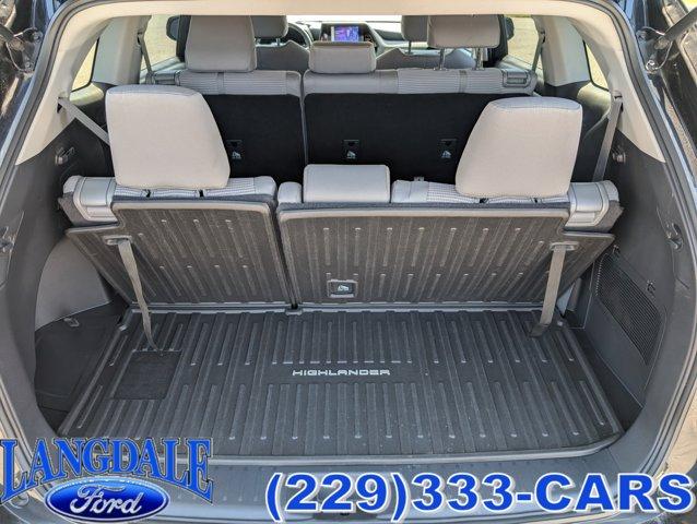 used 2023 Toyota Highlander car, priced at $31,994