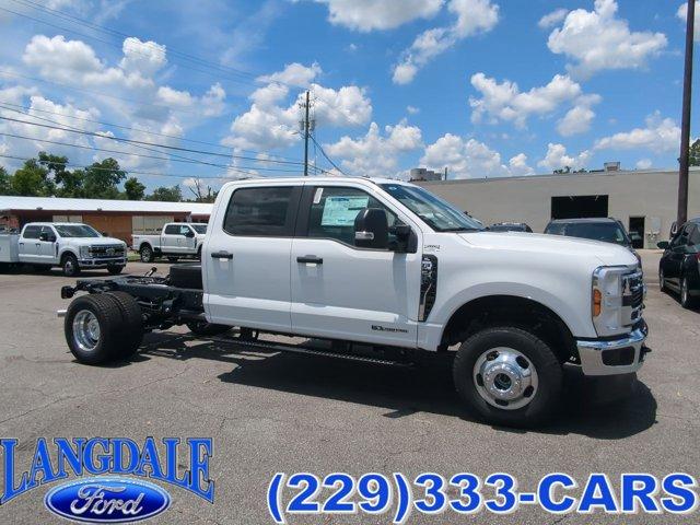 new 2025 Ford F-350 car, priced at $73,520