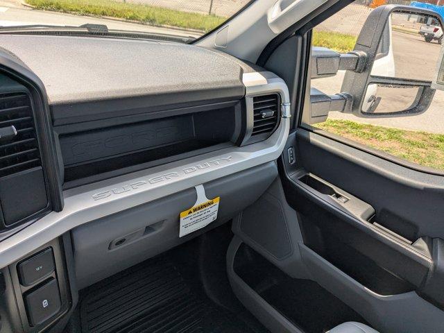 new 2025 Ford F-350 car, priced at $55,080