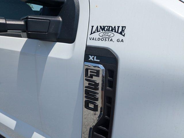 new 2025 Ford F-350 car, priced at $55,080