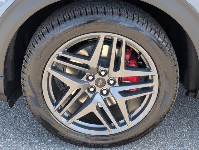 new 2025 Ford Explorer car, priced at $59,405