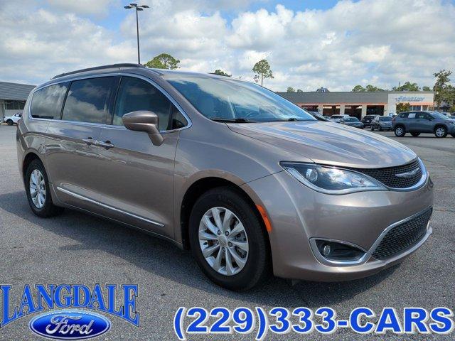 used 2017 Chrysler Pacifica car, priced at $11,992