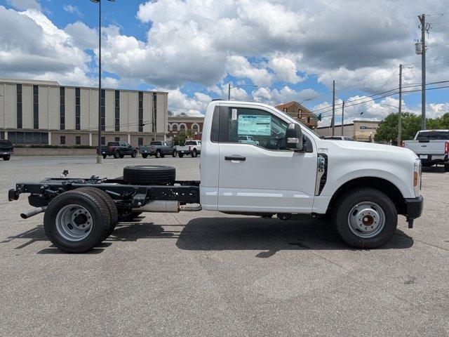 new 2025 Ford F-350 car, priced at $55,080