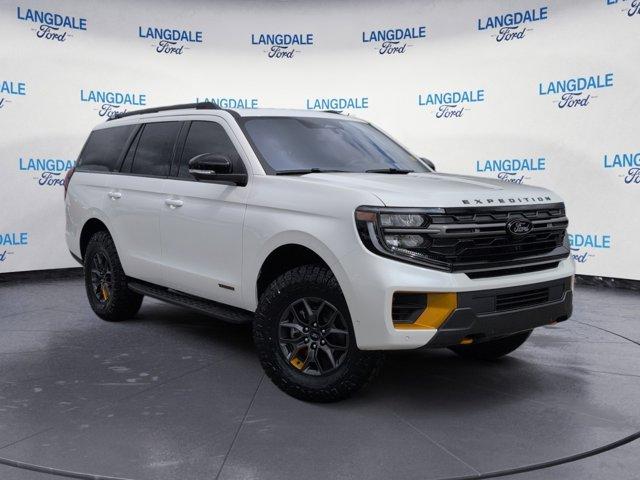 new 2025 Ford Expedition car, priced at $85,435