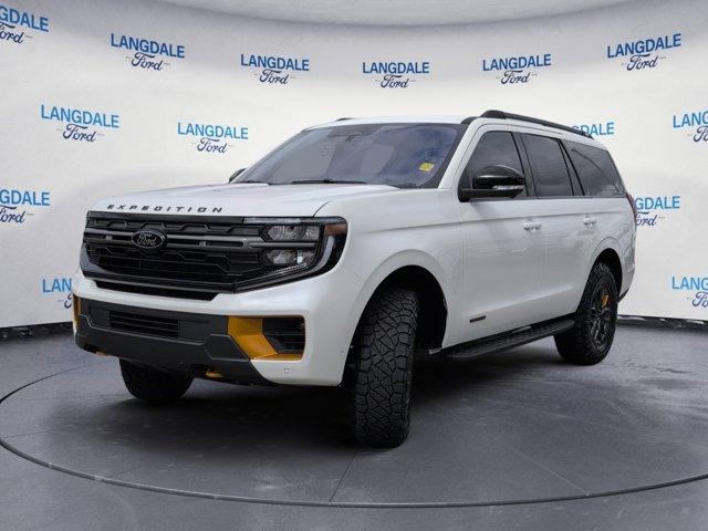 new 2025 Ford Expedition car, priced at $85,435
