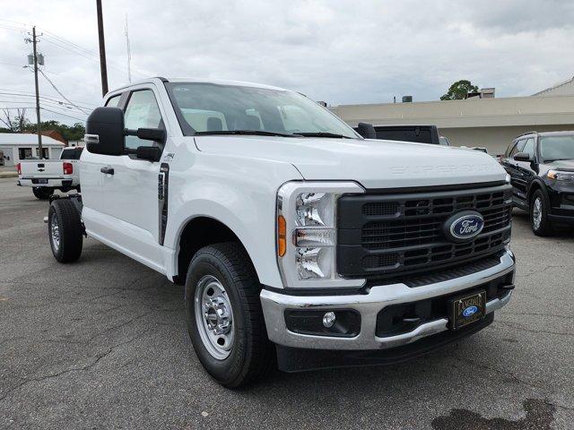 new 2024 Ford F-250 car, priced at $50,070