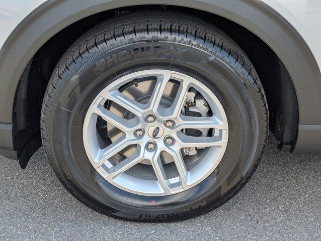 new 2025 Ford Explorer car, priced at $44,220