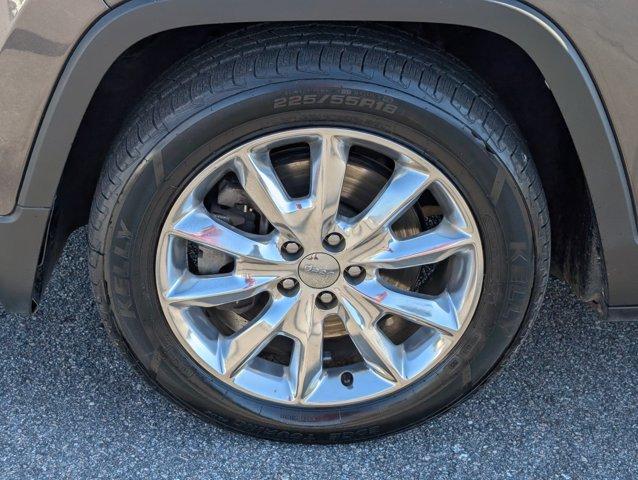 used 2014 Jeep Cherokee car, priced at $3,903