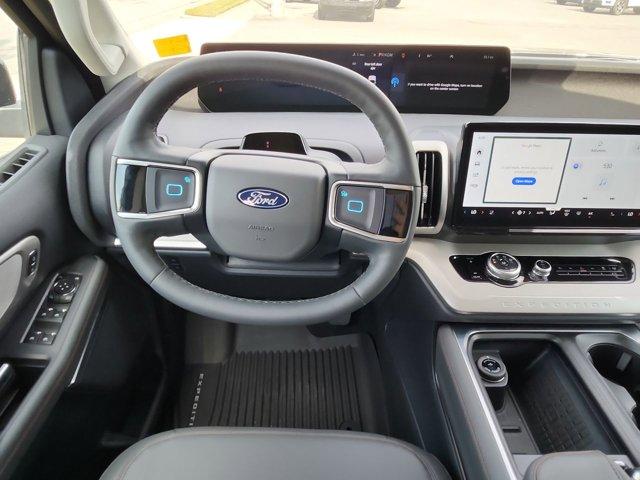 new 2025 Ford Expedition car, priced at $69,350