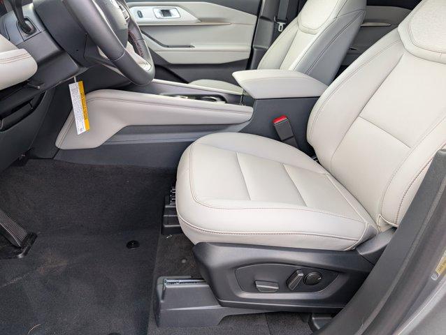 new 2025 Ford Explorer car, priced at $44,220