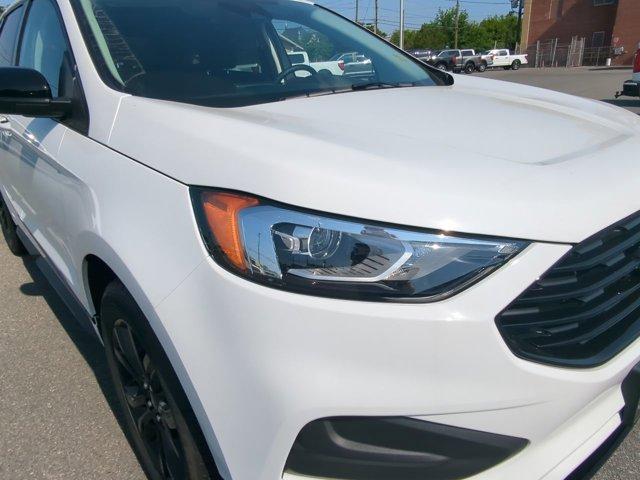 new 2024 Ford Edge car, priced at $32,355