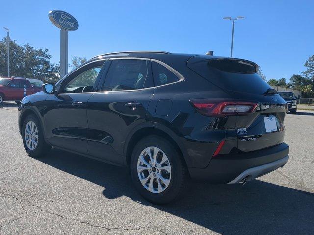 new 2025 Ford Escape car, priced at $24,995