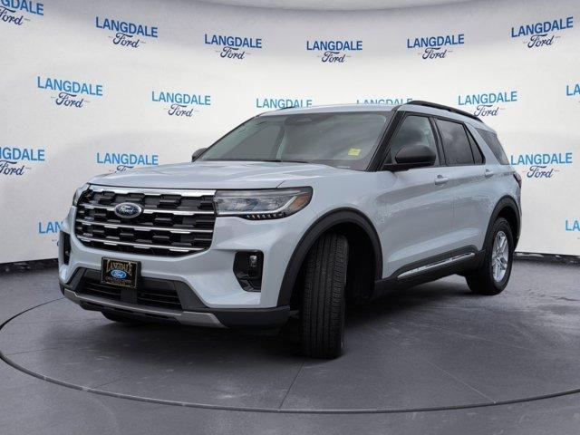 new 2025 Ford Explorer car, priced at $45,720