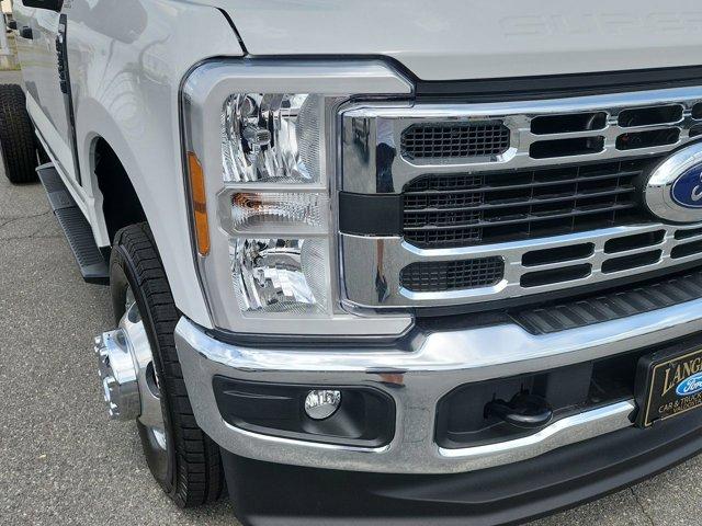 new 2025 Ford F-350 car, priced at $63,700