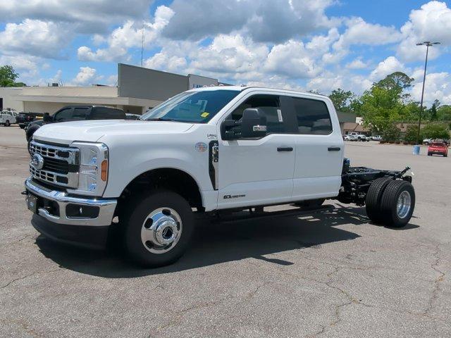 new 2025 Ford F-350 car, priced at $74,090