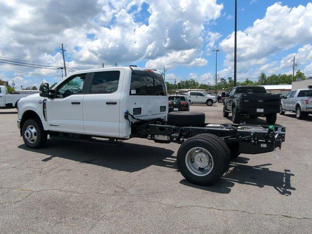 new 2025 Ford F-350 car, priced at $74,090