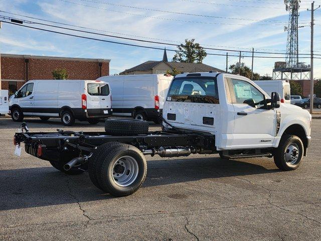 new 2024 Ford F-350 car, priced at $61,645