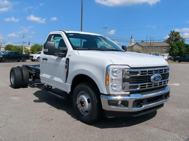 new 2024 Ford F-350 car, priced at $52,500