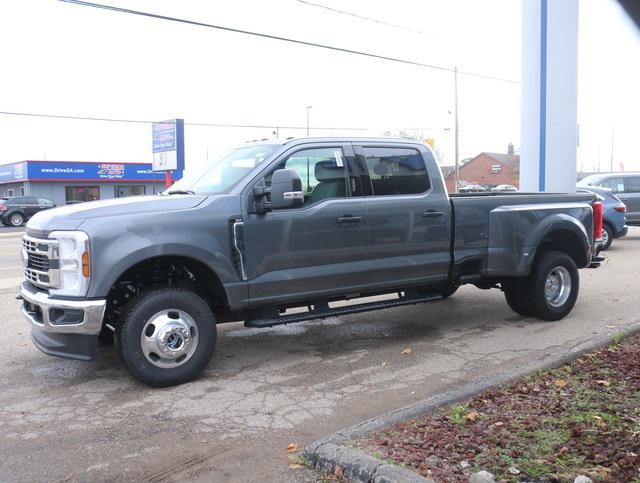 new 2024 Ford F-350 car, priced at $62,416