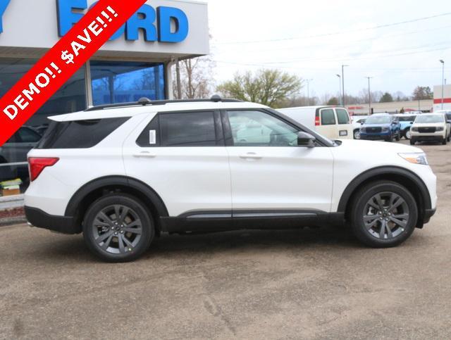 new 2024 Ford Explorer car, priced at $40,994