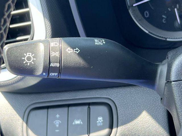 used 2022 Hyundai Venue car, priced at $16,789
