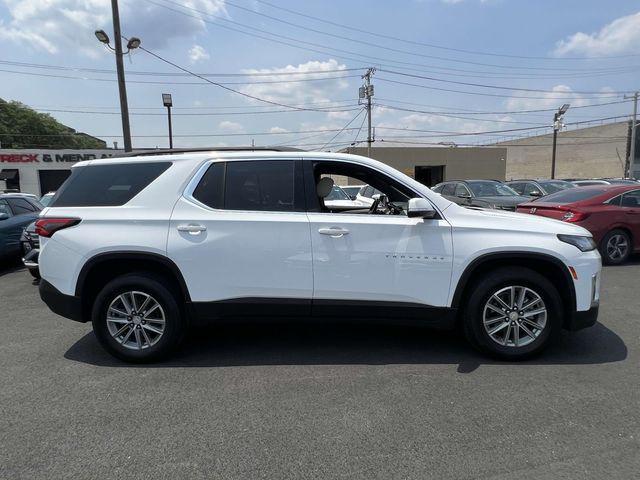 used 2022 Chevrolet Traverse car, priced at $27,124