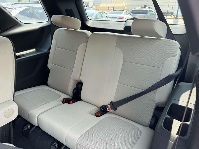 used 2022 Chevrolet Traverse car, priced at $27,124