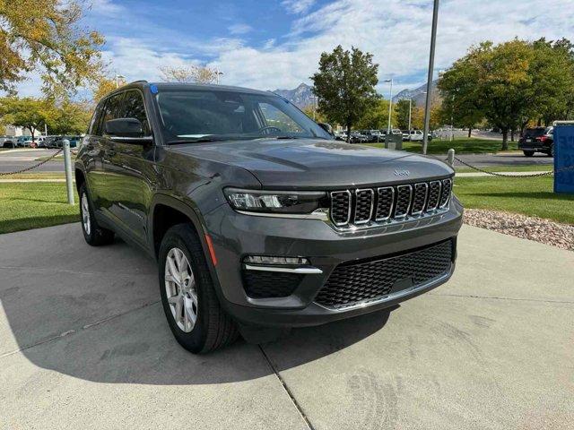 used 2022 Jeep Grand Cherokee car, priced at $32,850