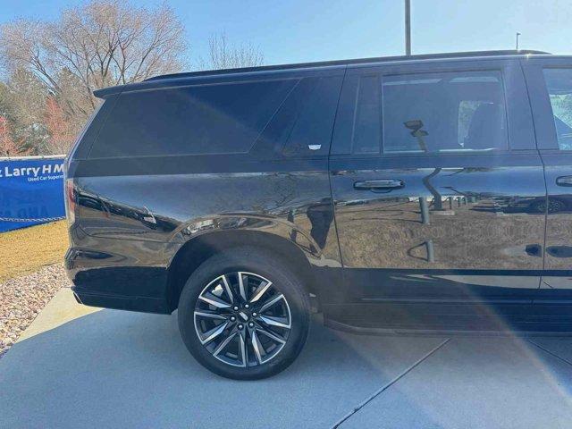 used 2022 Cadillac Escalade ESV car, priced at $73,800