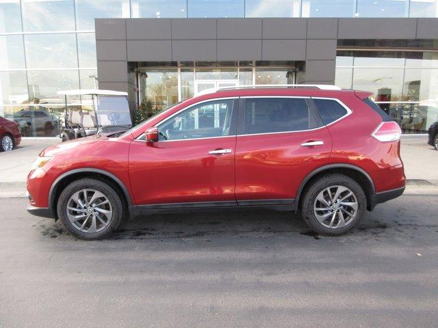 used 2016 Nissan Rogue car